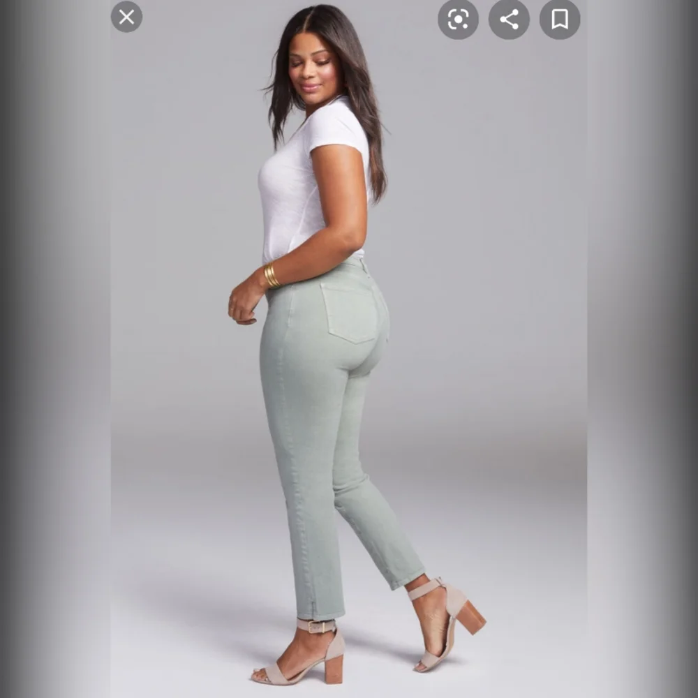 NYDJ Jeans Plus Size Jeans Size 22 NWT - Picture 2 of 6